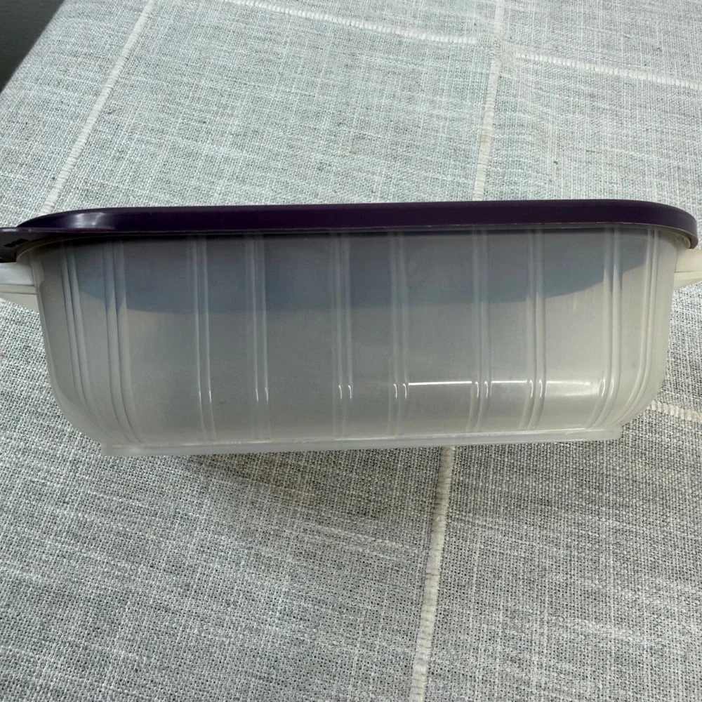 Vintage‎ Anchor Hocking 3 Cup Rectangle Container Pop Tab Food Storage Purple